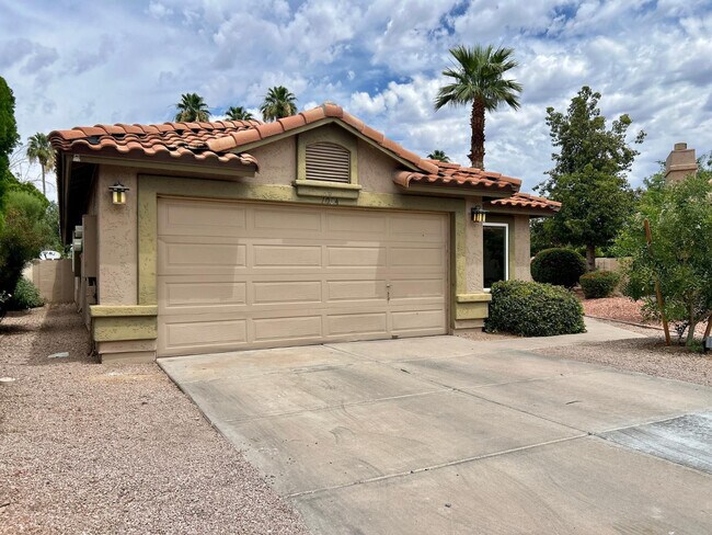 Building Photo - 1034 W Redondo Dr