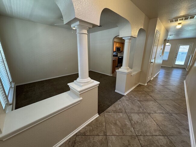Foto del edificio - 5203 Causeway Ct