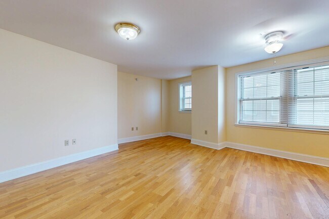 Interior Photo - Coronado Place and Towers