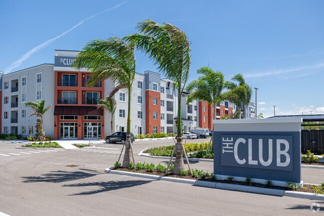 Señal de entrada - The Club on Pine Island
