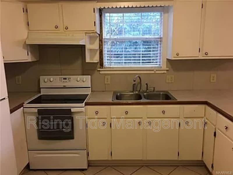 Building Photo - 2914 McQueen St