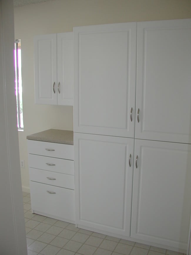 Building Photo - Mira Monte Apartments