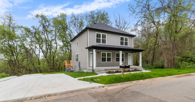 Building Photo - 104 Duncan St