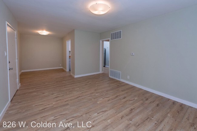 Foto del edificio - 826 W Colden Ave