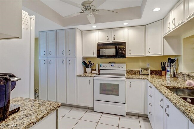 Foto del edificio - 12641 Kelly Sands Way