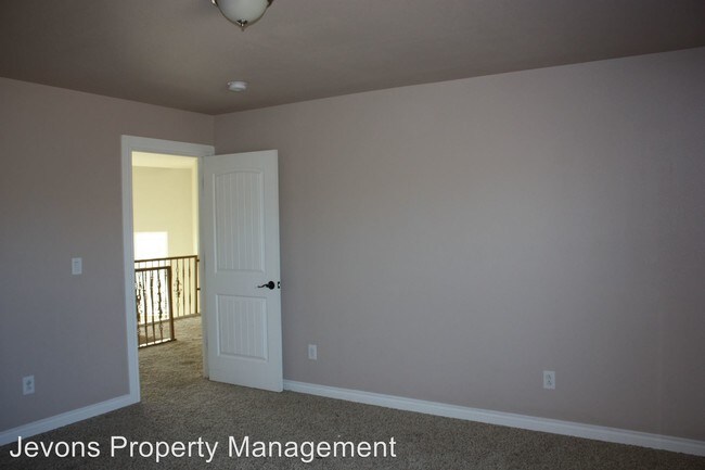 Building Photo - 510 Kittitas Canyon Rd