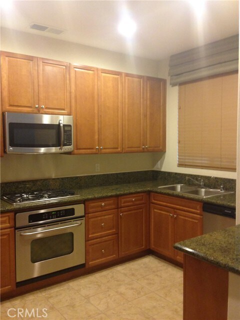 Foto del edificio - 30505 Canyon Hills Rd