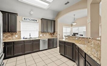 Building Photo - 3106 Valley Ct