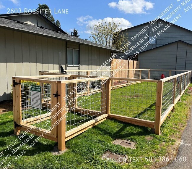 Foto del edificio - 2603 Rossiter Ln