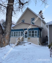 Building Photo - 1729 York St