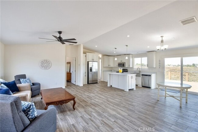 Foto del edificio - 35892 Meadow Ridge Rd