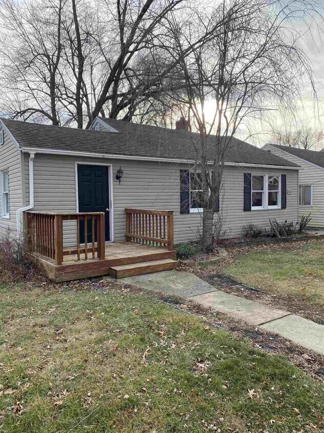 1308 Clara Ave, Fort Wayne, IN 46805 House for Rent in Fort Wayne, IN