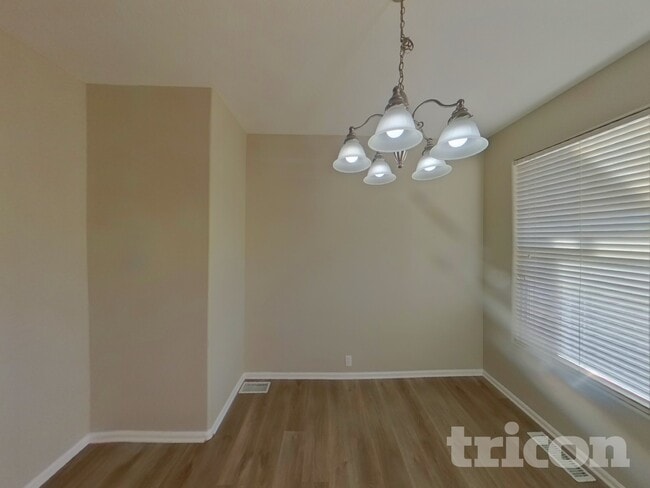 Foto del edificio - 2050 Creekridge Point