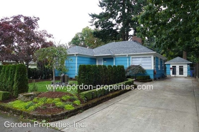 Building Photo - 3 br, 2 bath House - 10042 NE Skidmore St