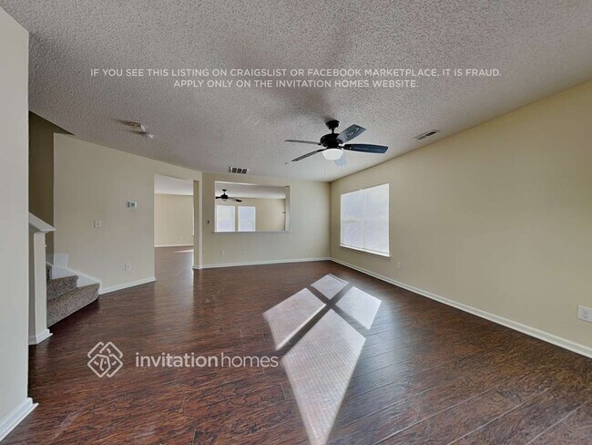 Foto del edificio - 168 Ranlo Ave