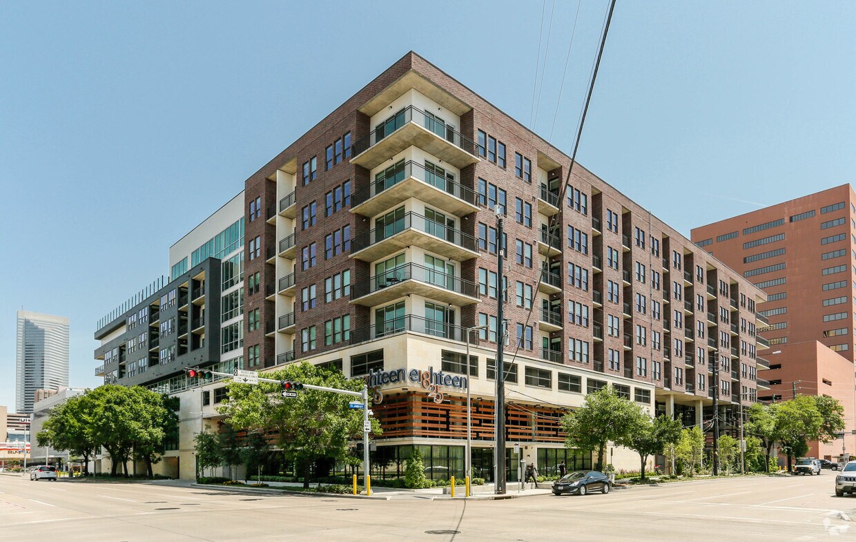 Eighteen25 Downtown Apartments Houston Tx Apartments Com