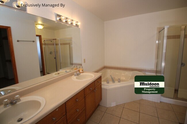 Foto del edificio - Coming Soon! Lovely Briargate Home! Pet Friendly!