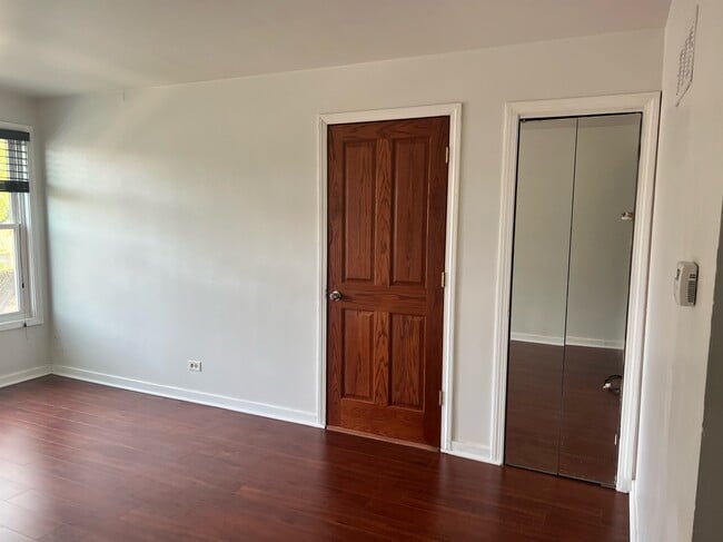 Foto del edificio - 8246 Keating Ave