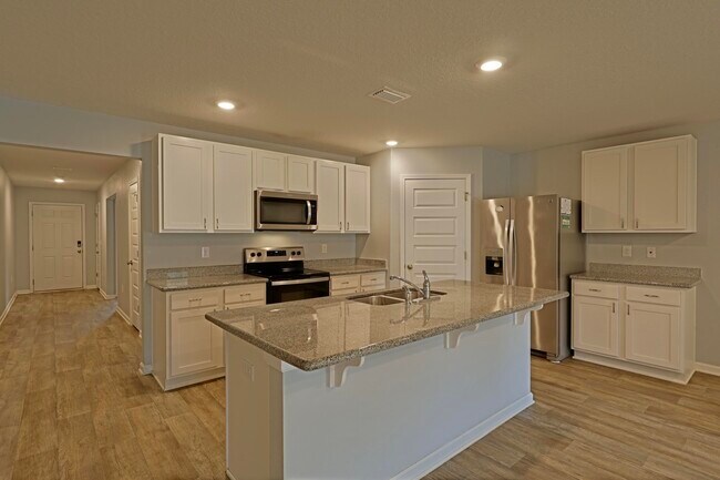 Building Photo - 5747 Guinevere Ln