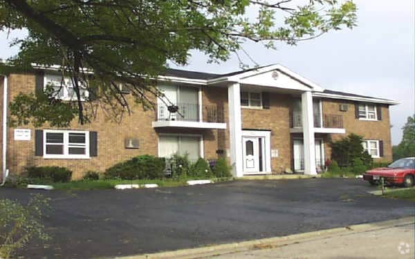 Building Photo - 7900 S 83rd Ct