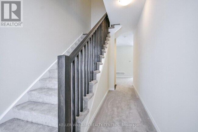 Photo du bâtiment - 125 McEachern Ln