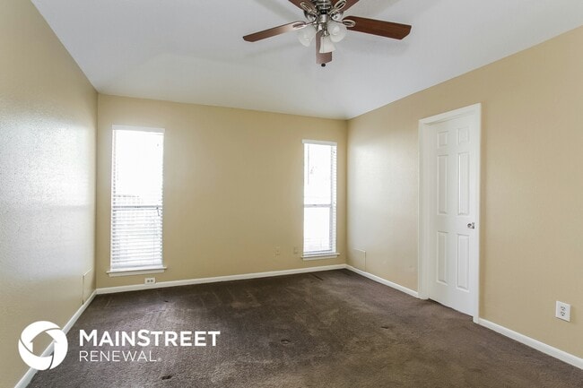 Building Photo - 18926 Sandia Pines Dr