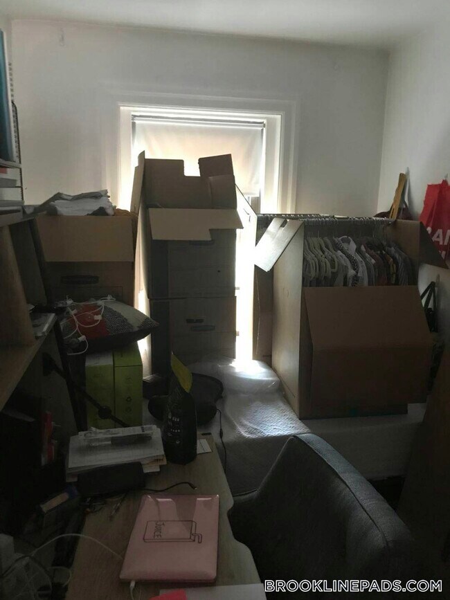 Foto del edificio - 1061 Beacon St