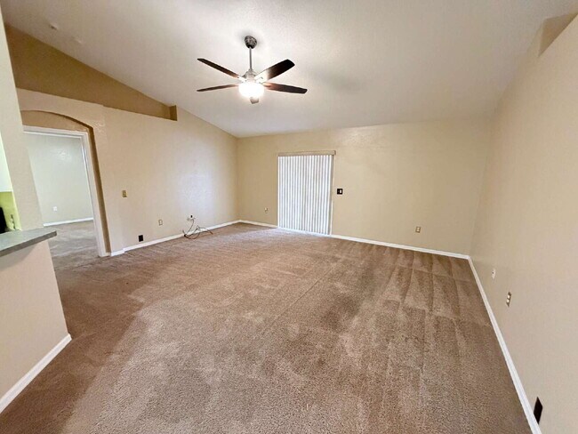 Foto del edificio - Charming 3BR/2BA Rental in Hillside Heights – South Lakeland