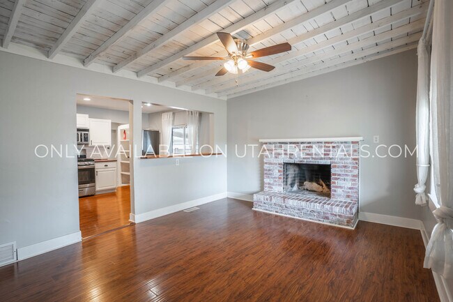 Building Photo - 903 W 1020 N