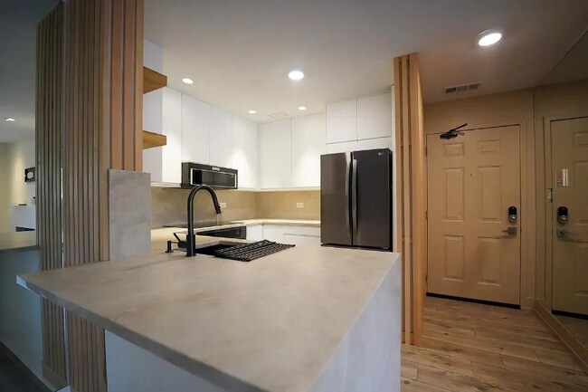 Foto del edificio - 2060 N Rand Rd