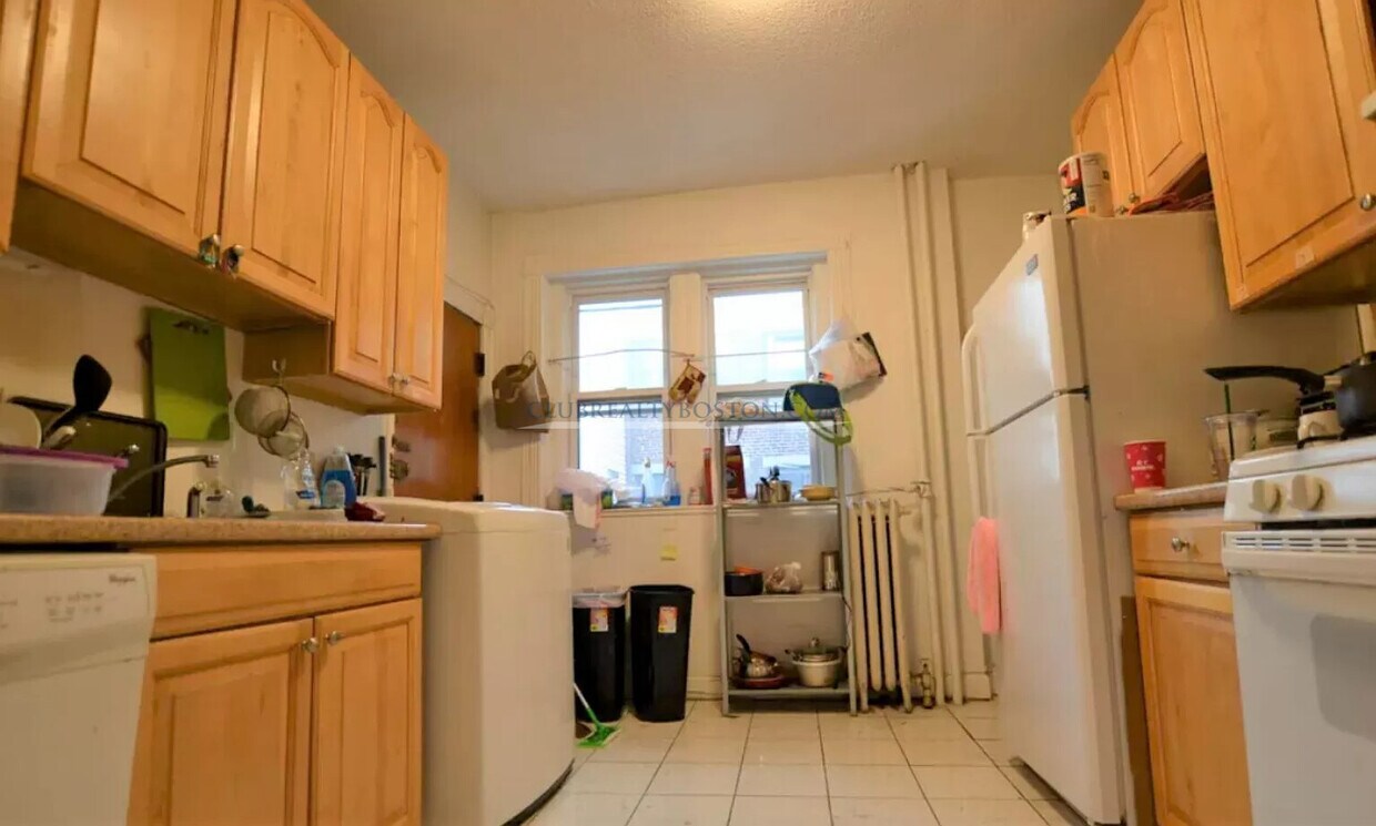 20 Glenville Terrace Unit 2, Boston, MA 02134 Condo for Rent in