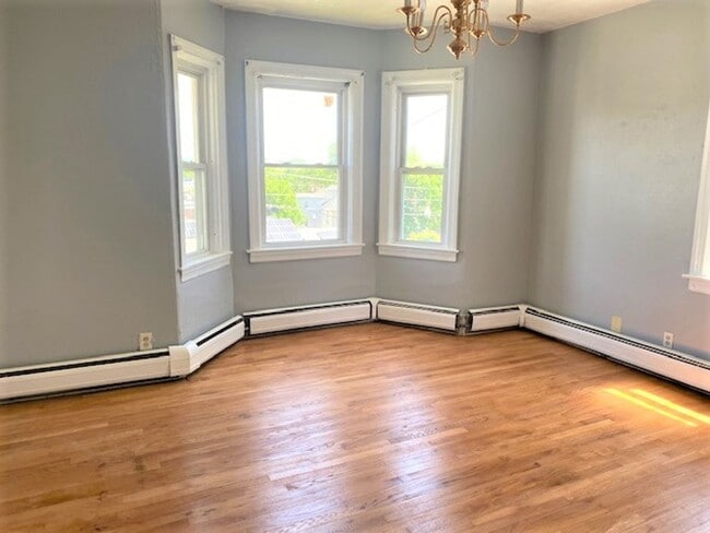 Building Photo - 74 Veazie St