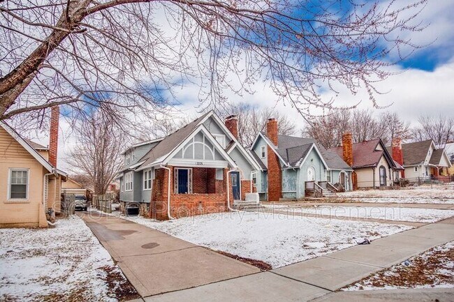 Building Photo - 2206 E 67th Terrace