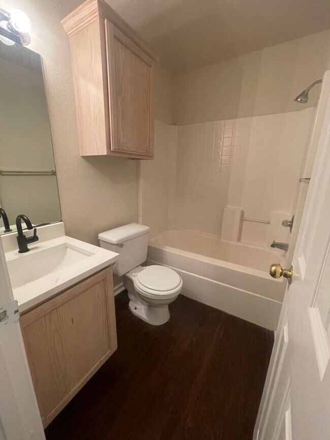 Building Photo - Full Brick Home in Mary's Creek Estates 3 bedroom 2 bath 2 car Garage