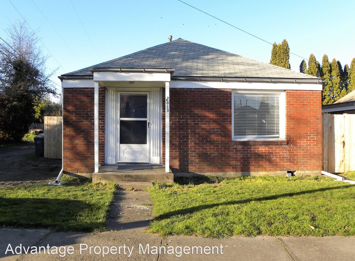 Primary Photo - 2 br, 1 bath House - 2013 NW Tyler Ave