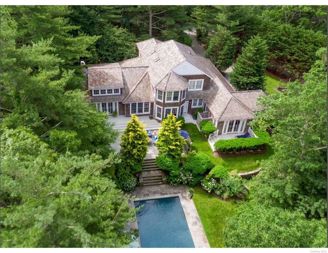 9 Owls Nest Ln, East Hampton, NY 11937 House Rental in East Hampton