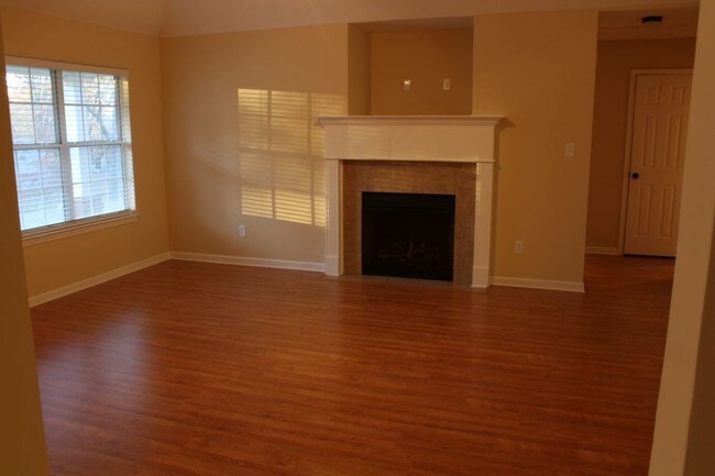 Building Photo - BARTLETT RENTAL HOME 3 Bedroom 2 Bath by Lake