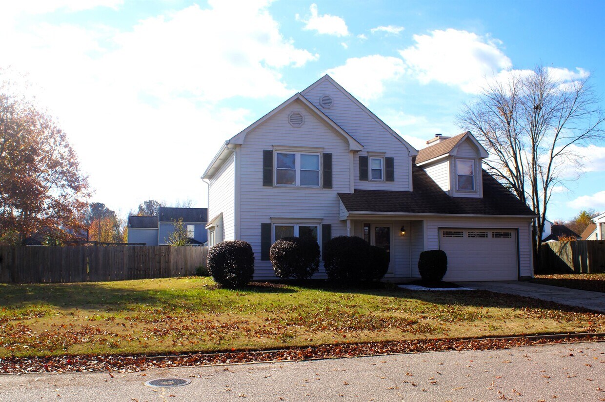 Primary Photo - 1311 Copper Stone Cir