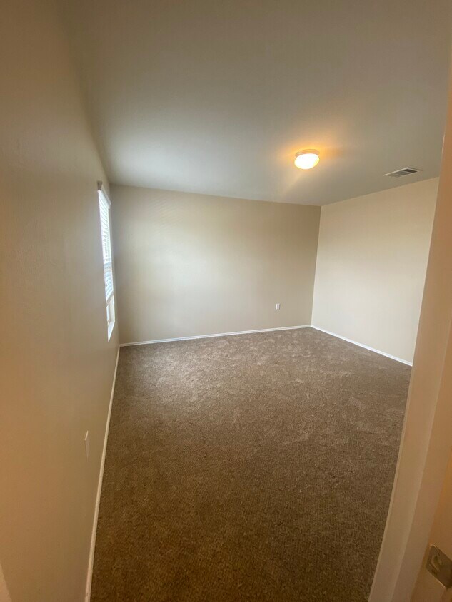 Foto principal - 6237 Adair Dr