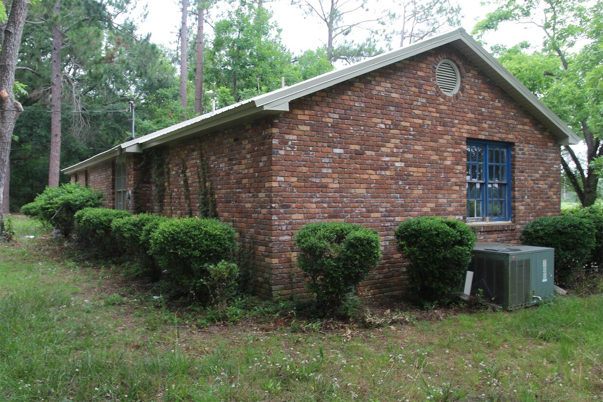 1522 Antioch Rd, Albany, GA 31705 House for Rent in Albany, GA