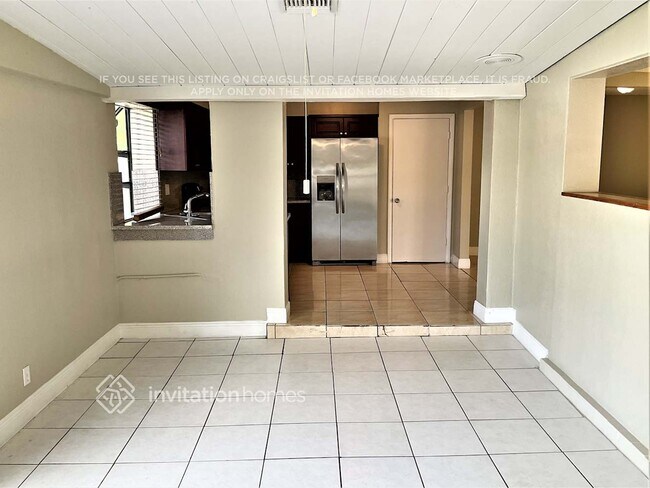Foto del edificio - 225 NW 78th Terrace