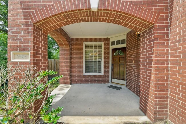 Foto del edificio - 6503 Upper Lake Dr