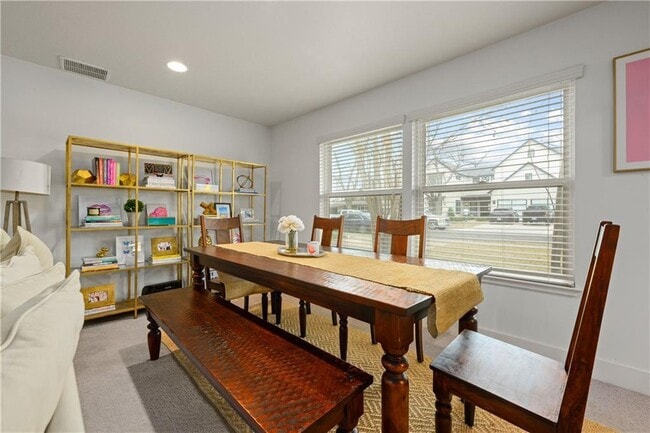 Foto del edificio - 5004 Westfield Dr