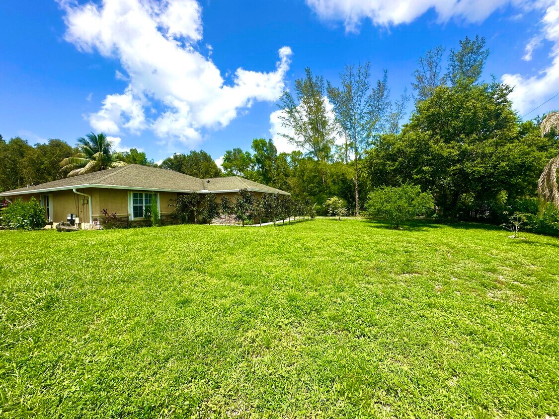 Foto principal - 13925 88th Pl N