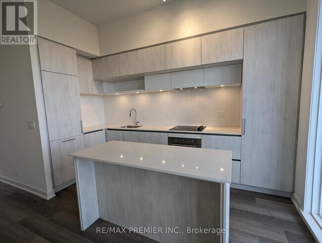 Photo du bâtiment - 11 Steckley House Ln