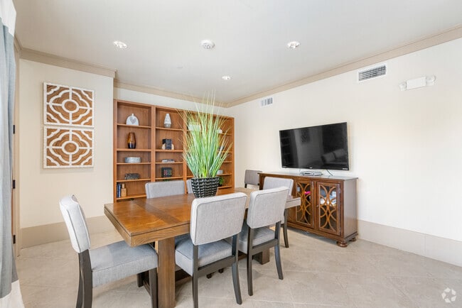 Conference Room - Carriage Crossing