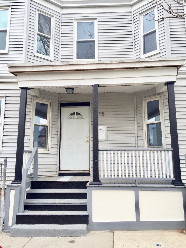 Building Photo - 14 Cawfield St