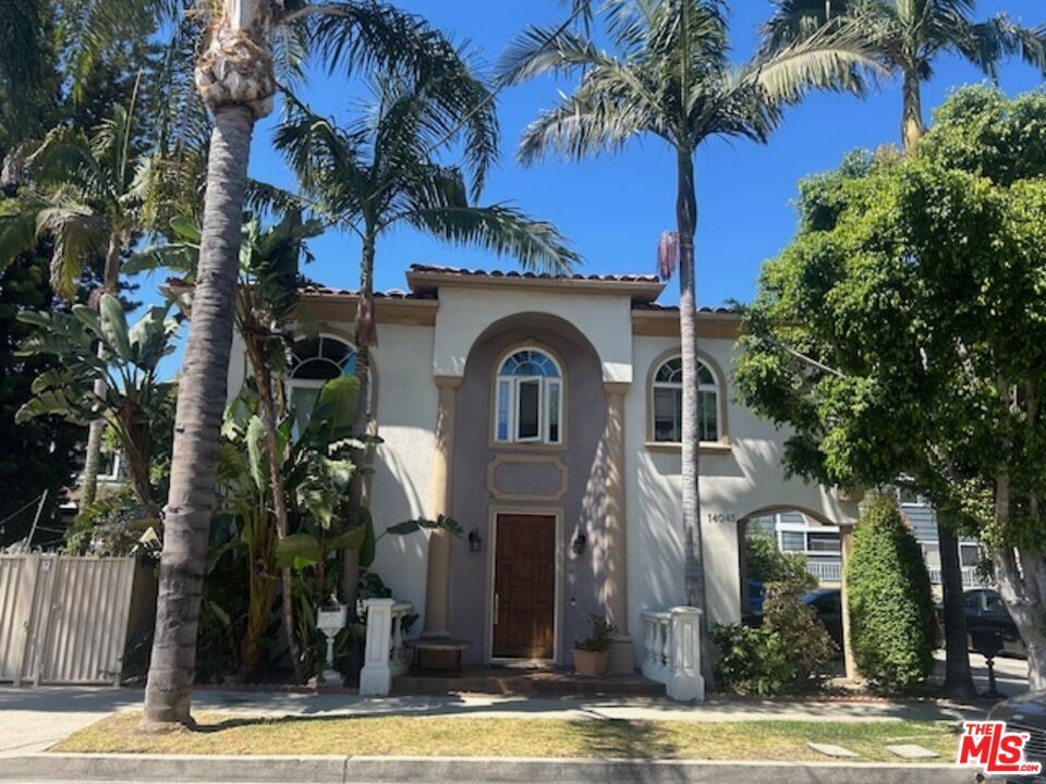 Foto principal - 14043 Milbank St