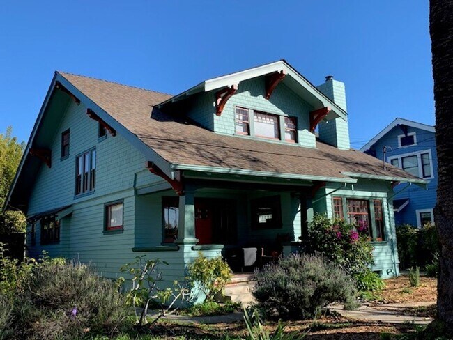 Foto del edificio - Charming 1910 Craftsman Home – 3BR/2BA + B...