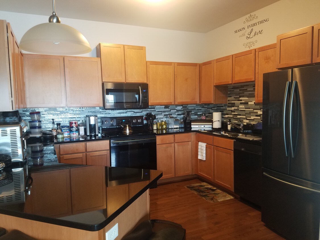 6330 W Greenfield Ave, West Allis, WI 53214 Condo for Rent in West